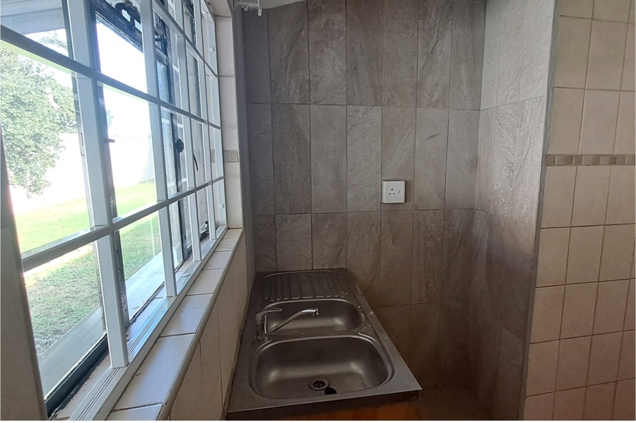 3 Bedroom Property for Sale in Kabega Park Eastern Cape